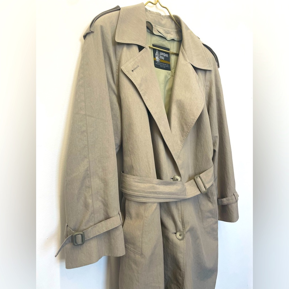 Amazing Vintage London Fog Trench Coat with Removable Zip Lining Size 12
